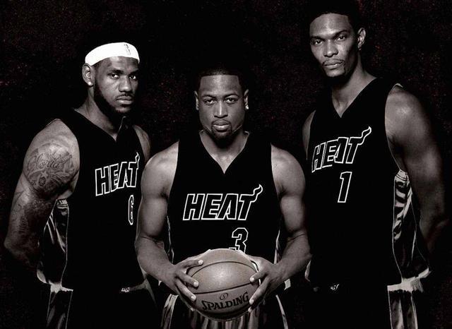 尝试新角色，德媒：罗伊斯将担任下周多特蒙德欧冠比赛评论员（德媒：罗伊斯下周将以评论员身份解说多特欧冠，尝试新身份）