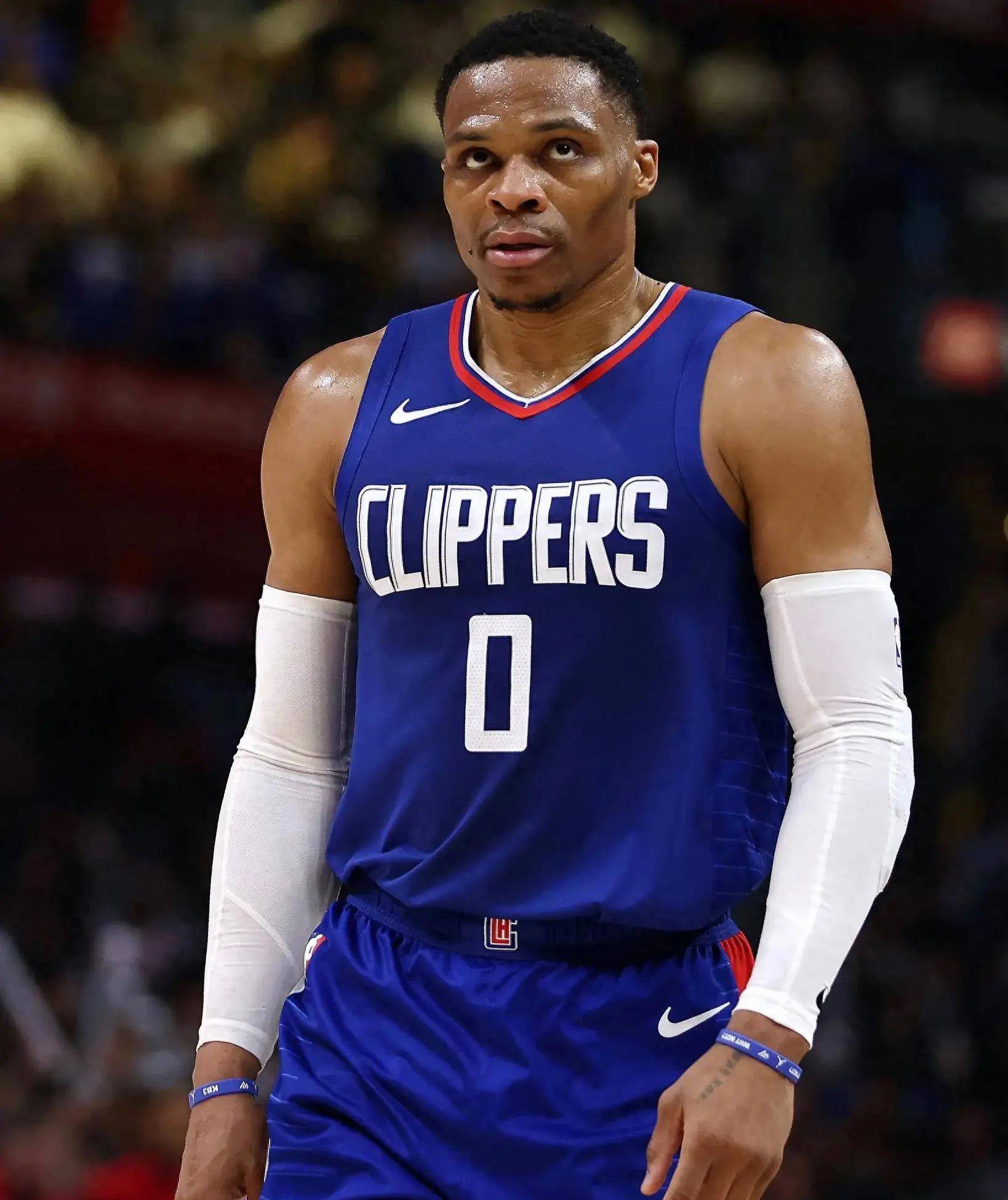 阿特金森：一直投不进真的让人很泄气 我们今晚确实努力了（阿特金森：投篮不进令人沮丧，今晚我们确实拼尽全力）