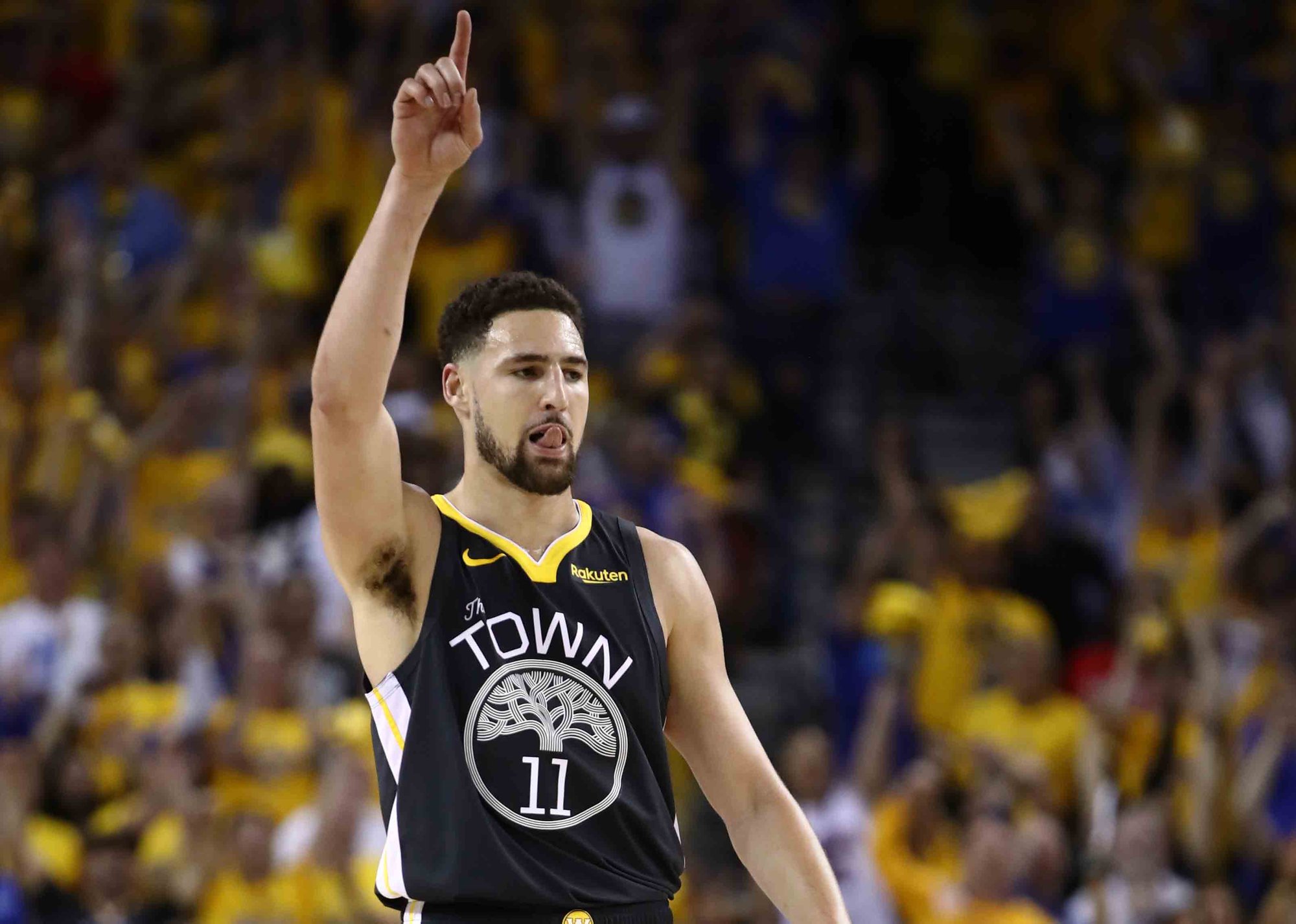 皇马客战巴列卡诺大名单：姆巴佩领衔，米利唐、阿拉巴在列（皇马客场挑战巴列卡诺名单出炉：姆巴佩领衔，米利唐、阿拉巴入选）