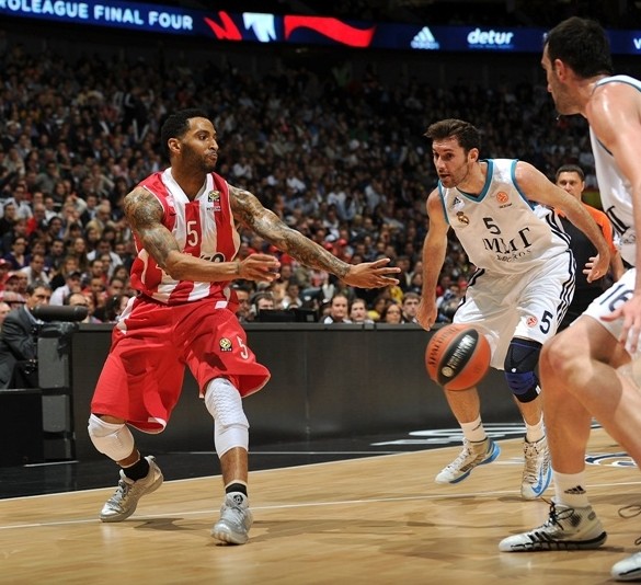 ATP年终总决赛四强“新人”占半，阿利亚西姆能否能成“屠龙者”？（ATP年终总决赛四强半数为新秀，阿利亚西姆能否化身屠龙者？）