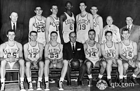 马卡：维尼修斯再遇克星巴列卡诺，客场作战还未取得进球（马卡报：维尼修斯再战宿敌巴列卡诺，客场进球仍为零）