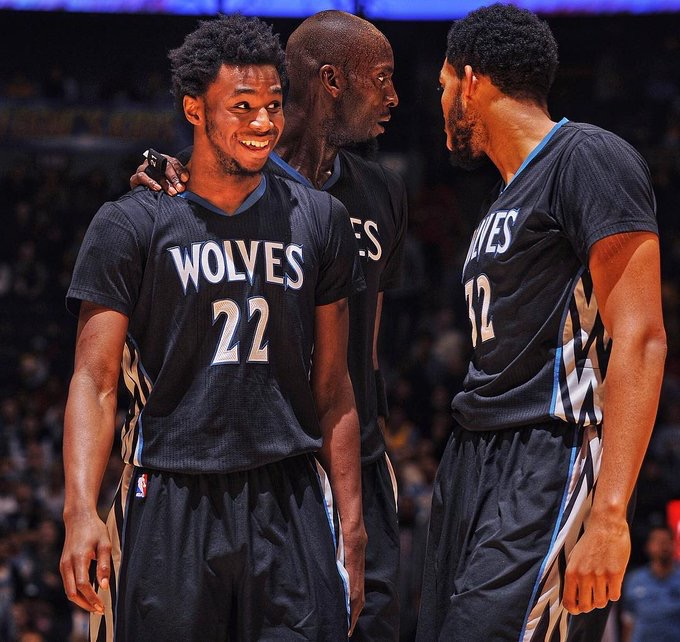 北京战江苏大名单：周琦、赵睿均出战、斯佩尔曼、贾尔斯在列（北京迎战江苏大名单公布：周琦、赵睿确定出场，斯佩尔曼与贾尔斯入选）