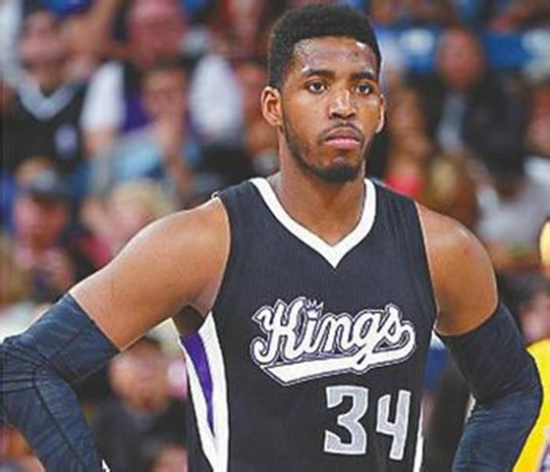 前队友：曾和马拉多纳开车出行，交警把我们拦住只为和他合影（马拉多纳前队友忆：与他同车外出曾被交警拦下，只为合影留念）