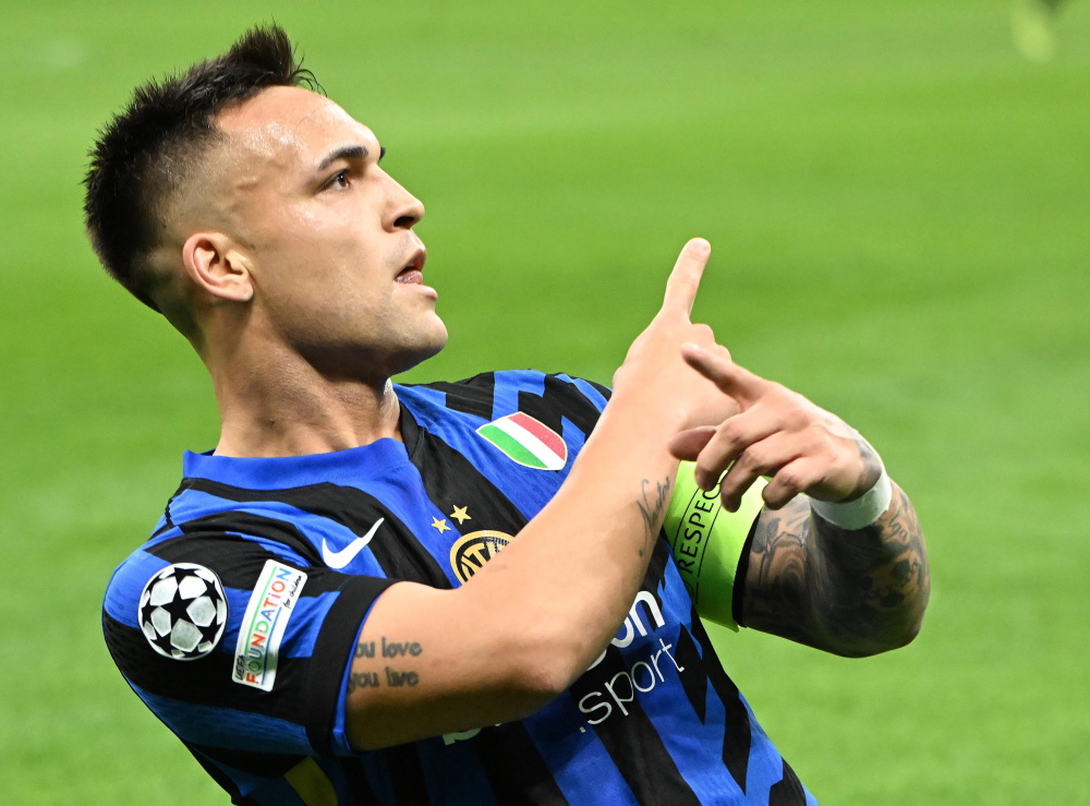 这球员的弹跳太夸张了（这位球员的弹跳逆天）