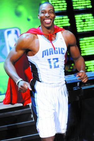 欧冠冠军、世界冠军&前枪手球探：本周寿星“野兽”卡伦布（本周寿星“野兽”卡伦布：欧冠与世界杯双冠得主，前阿森纳球探）