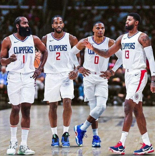 意媒：邓弗里斯的经纪人已换为巴拉特，为转会英超豪门做准备（意媒：邓弗里斯改投经纪人巴拉特，或为转投英超豪门铺路）