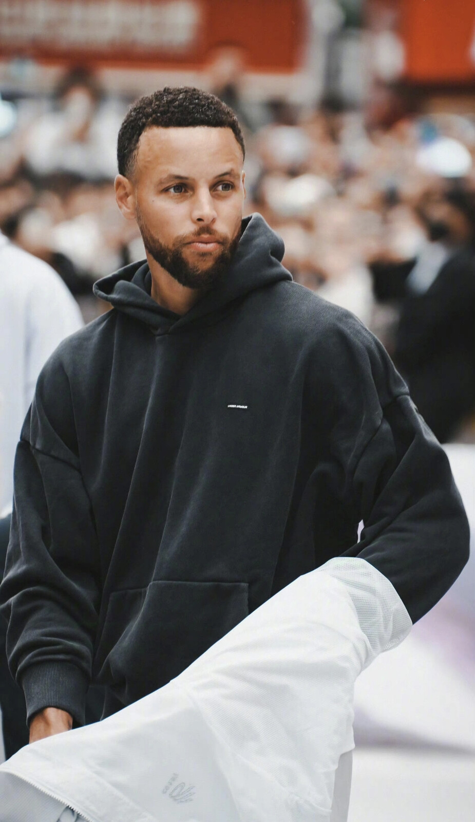 武体集团官方：武汉体育中心将改建为8万坐席专业足球场（武体集团宣布：武汉体育中心将升级改造为8万座专业足球场）