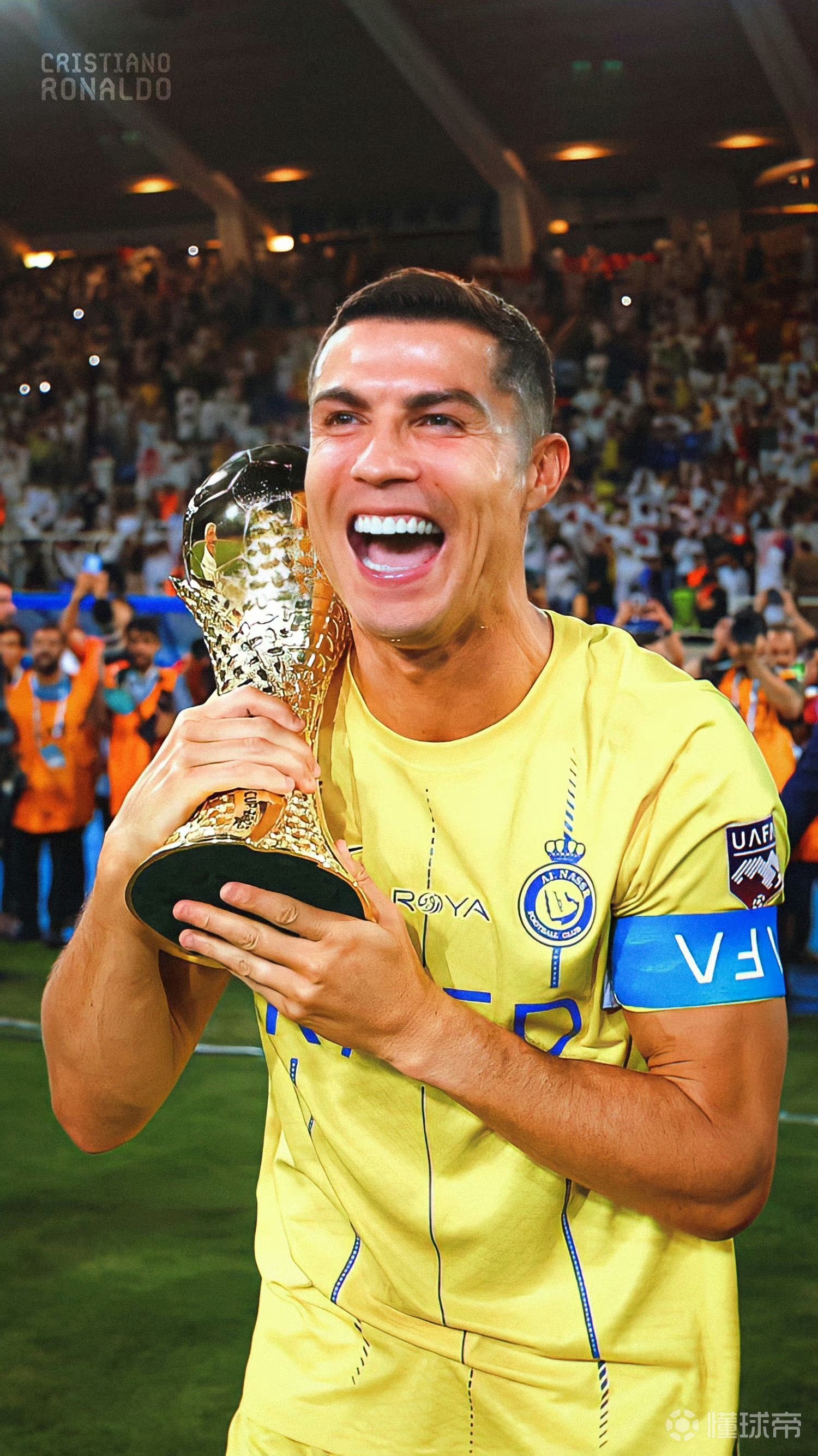 世体：巴塞罗那市长将来诺坎普看比赛，预留主席台第一排位置（世体：巴塞罗那市长将赴诺坎普观赛，主席包厢首排座已预留）