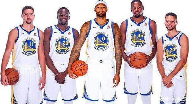 德比即将打响！枪手热刺发布对阵海报：萨卡、西蒙斯等人出镜（北伦敦德比倒计时！阿森纳与热刺发布对阵海报：萨卡、西蒙斯领衔亮相）