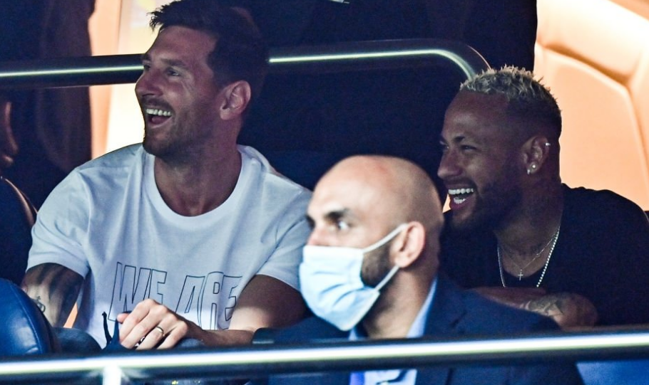 意足协主席：为世界杯附加赛推迟或暂停意甲并非可行选项（意大利足协主席：为世界杯附加赛推迟或中止意甲不现实）