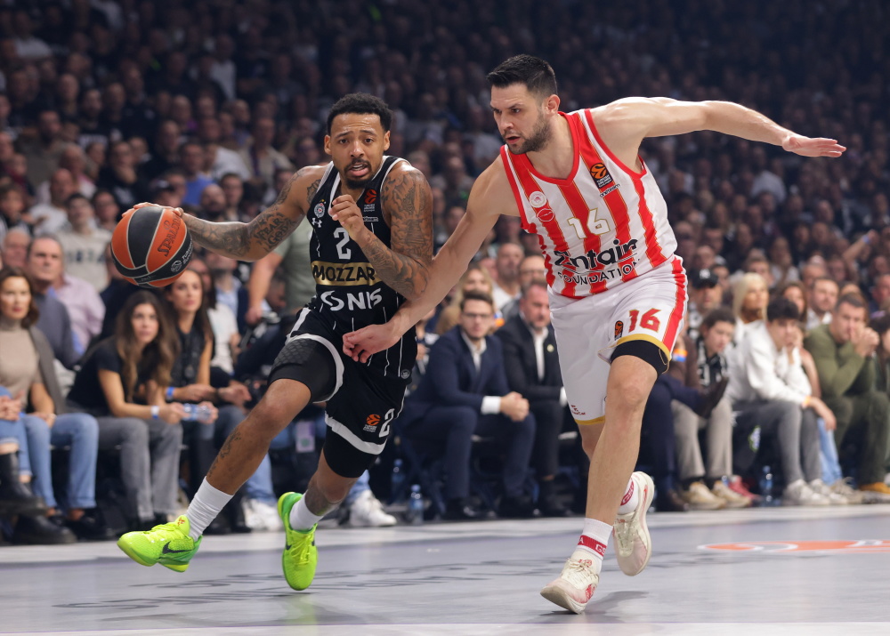 NBA：勇士主场狂胜灰熊 库里轰下45分（NBA：库里45分发飙，勇士主场大胜灰熊）